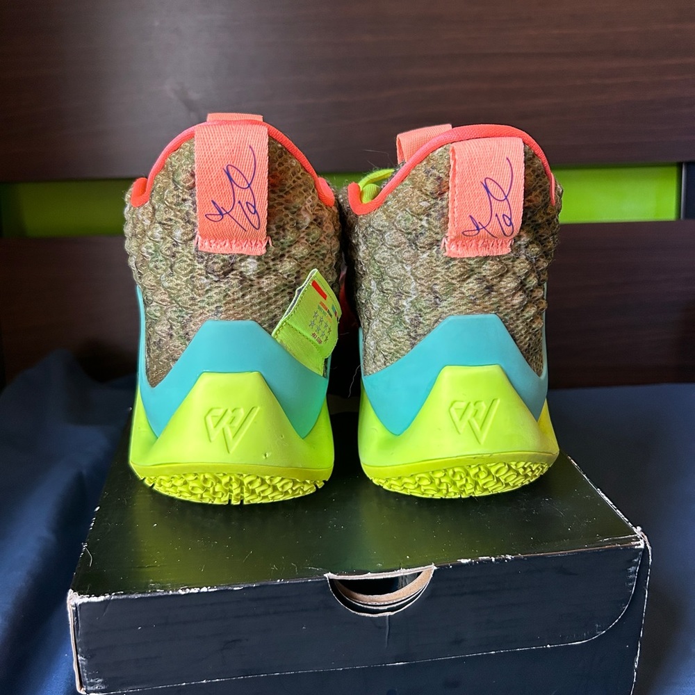 Jordan Why Not Zero All Star
Size 10 - Picture 5 of 8